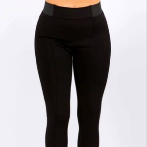 NWOT black CiSono polyester and spandex pant size M.